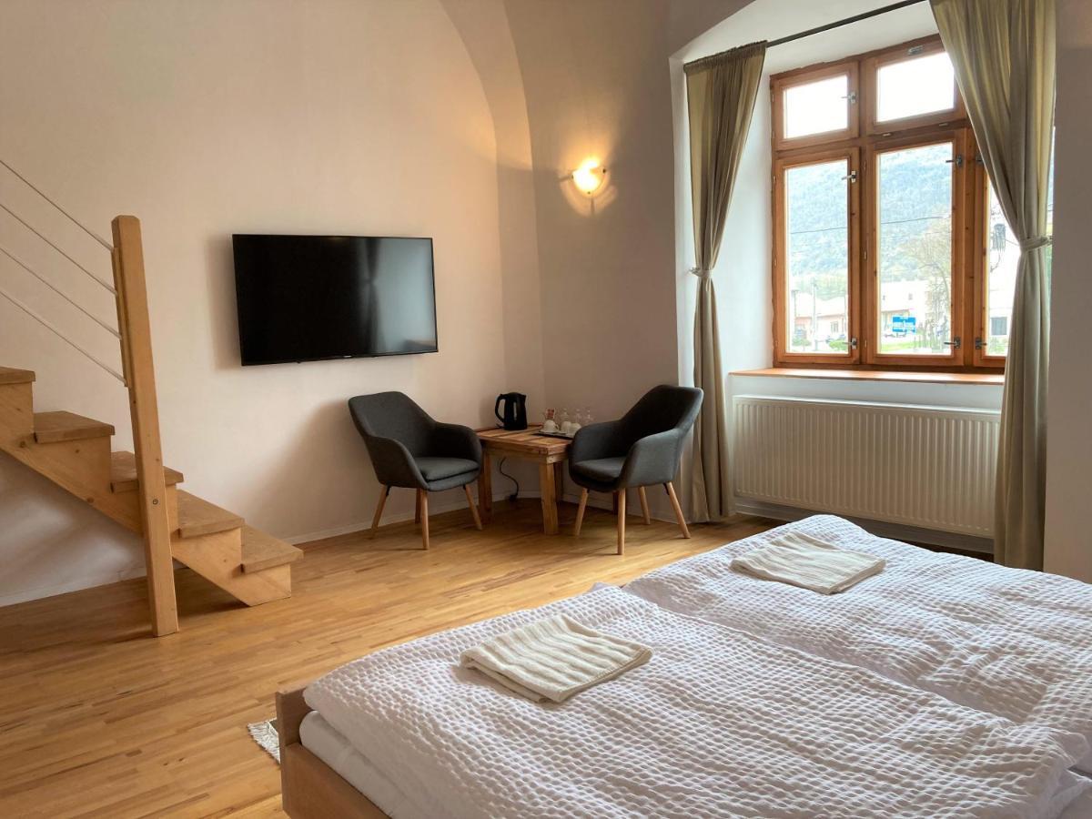 Bed & Breakfast Hugo Plesivec Esterno foto