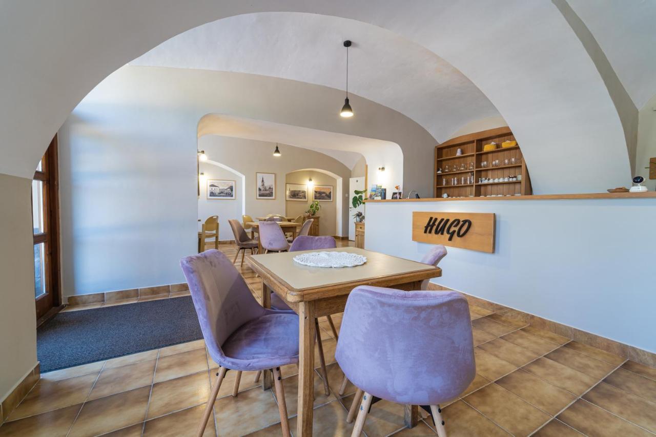 Bed & Breakfast Hugo Plesivec Esterno foto