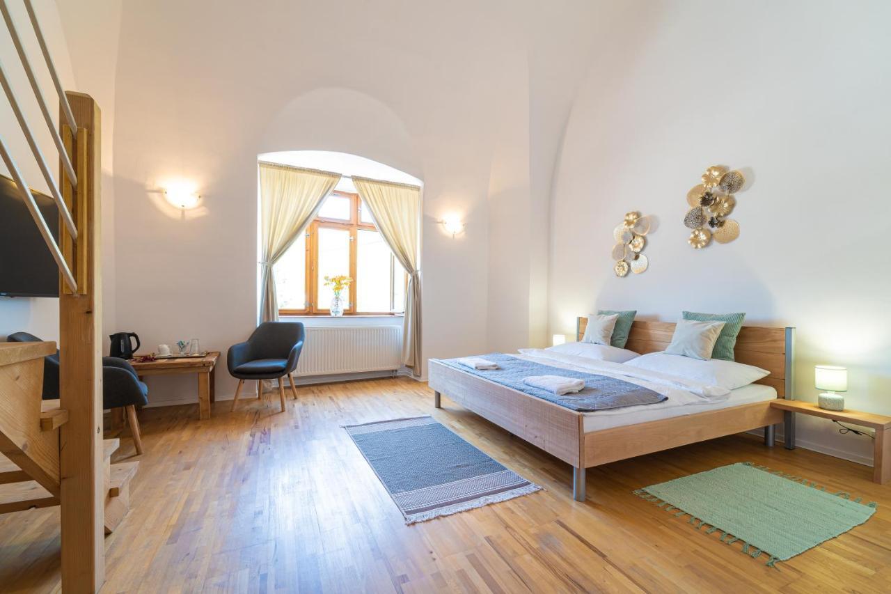 Bed & Breakfast Hugo Plesivec Esterno foto