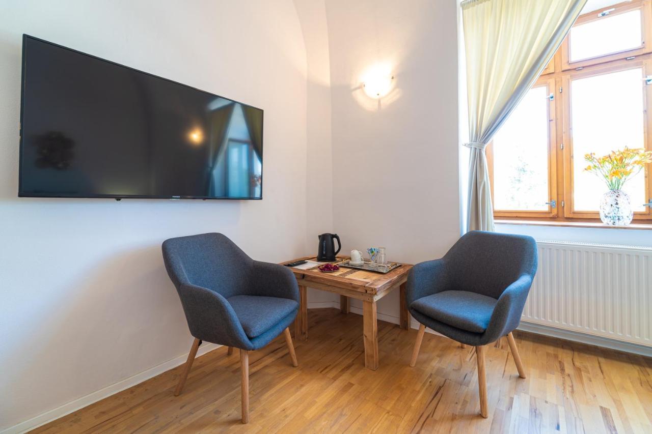 Bed & Breakfast Hugo Plesivec Esterno foto