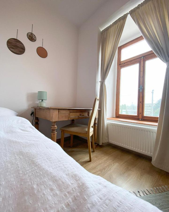 Bed & Breakfast Hugo Plesivec Esterno foto
