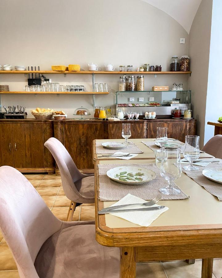 Bed & Breakfast Hugo Plesivec Esterno foto