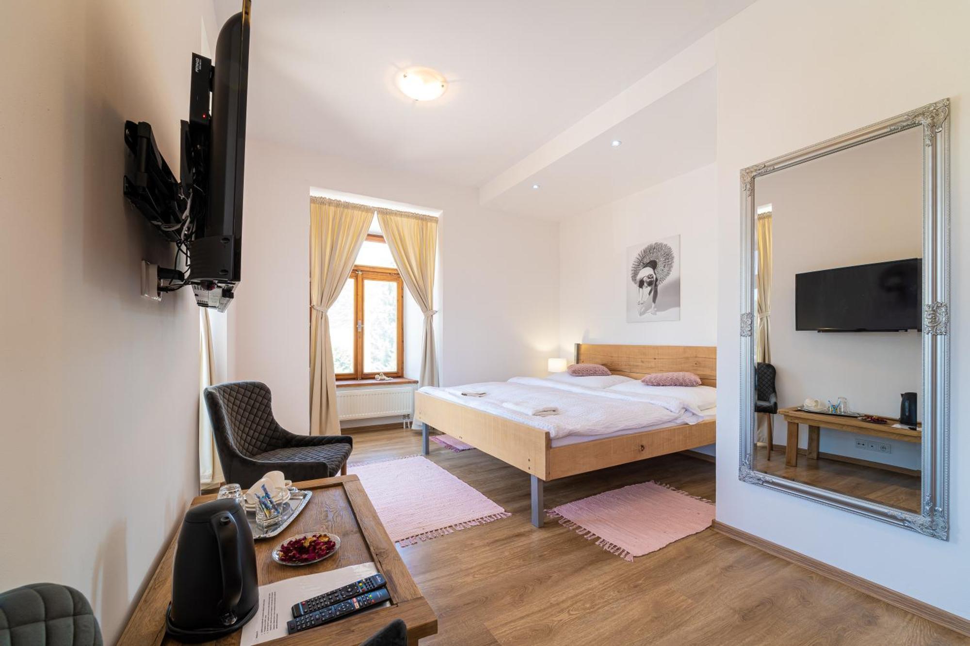 Bed & Breakfast Hugo Plesivec Esterno foto