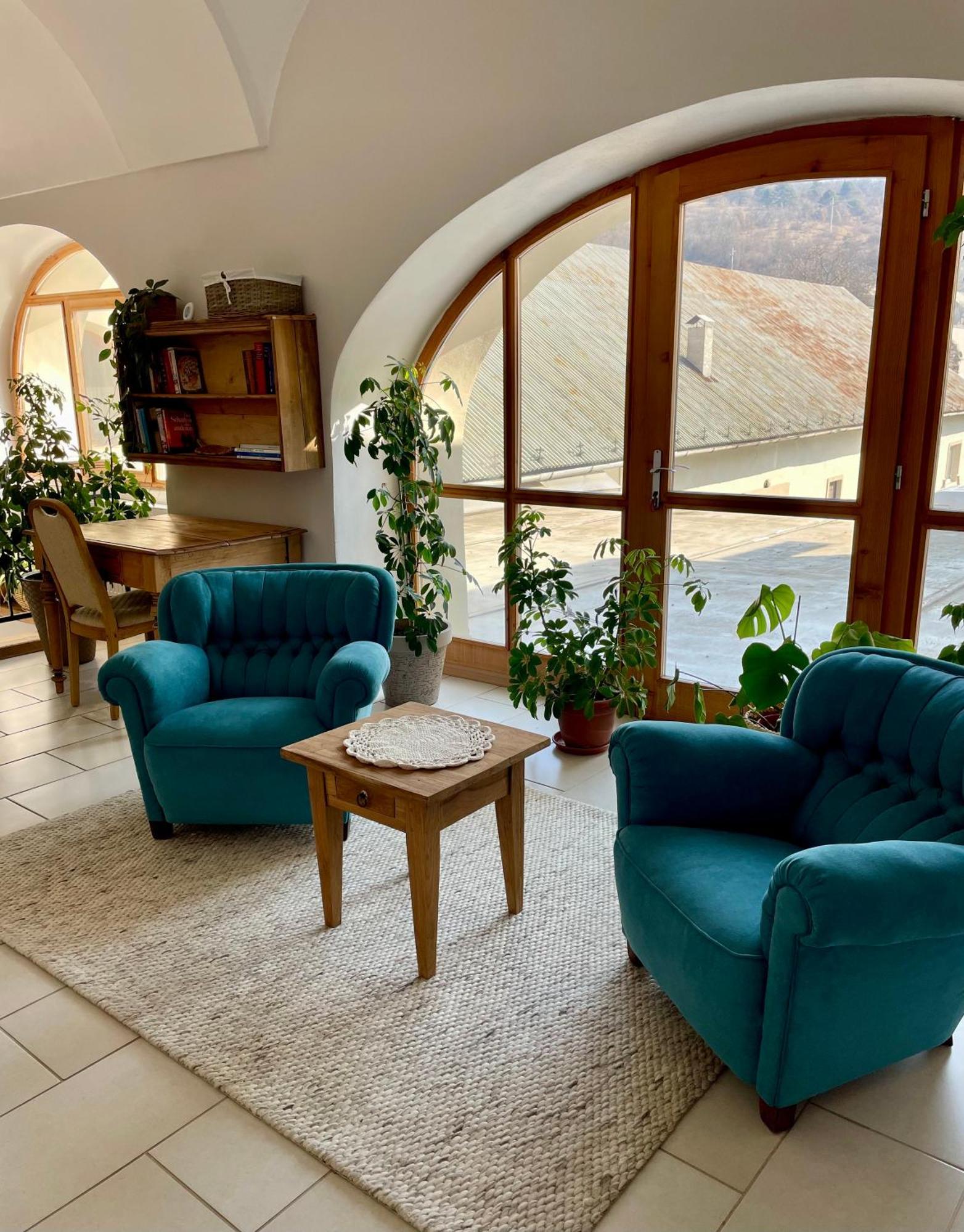 Bed & Breakfast Hugo Plesivec Esterno foto